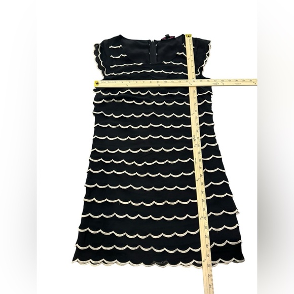 EUC Vintage Y2K Tiered Scalloped Silk Betsey Johnson Dress sz 4 Holiday Beauty - Picture 3 of 8